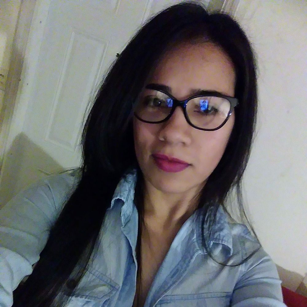 Meet your Posher, Dania